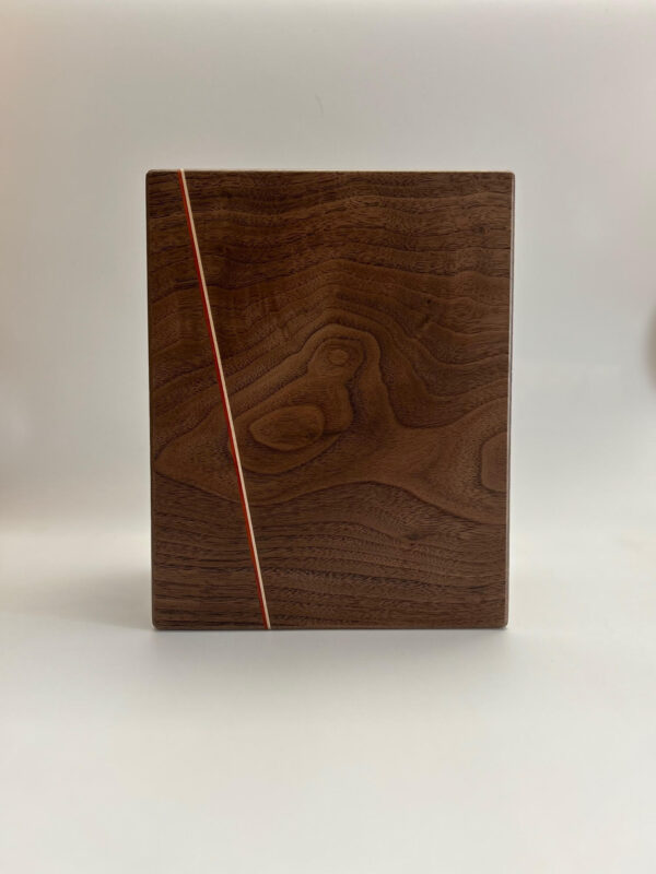 Dainty line on black walnut